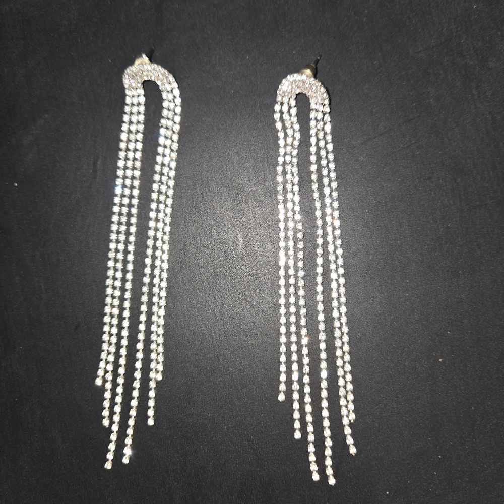 Elegant Silver Dangle Earrings